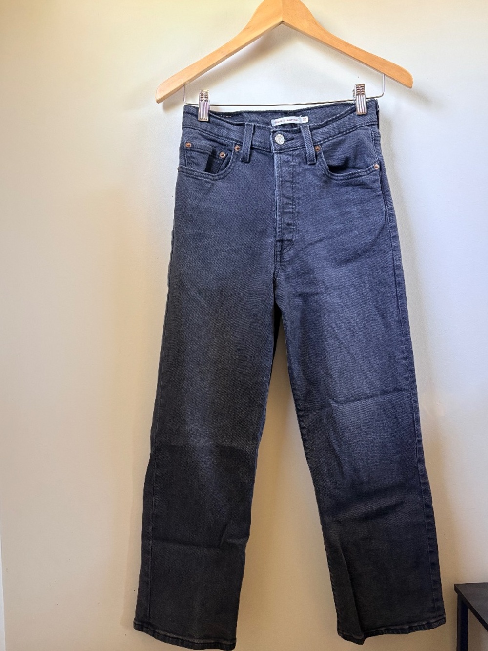 Levi’s Ribcage Straight Leg Ankle Jeans Black